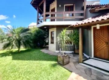 Casa · 250m² · 3 Quartos · 2 Vagas · Sobrado com 250m² privativos, com vista panorâmica para Porto Alegre. Possui 3 quartos, 1 suíte, clo