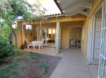 400081_i50w48G8mK_40008163bea5ee0f89a.jpg · Sobrado com duas casas independentes , serve tanto residencial como comercial. Possui 4 quartos, 2 s
