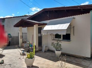 437640_ian35q3M20p_43764064d675a315e08.jpg · Auxiliadora Predial vende tereno com duas casas, sendo a casa da frente e a casa dos fundos tendo ca