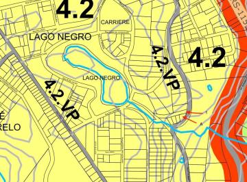 452898_ik15kaz_452898657082d4250ec.jpg · Terreno no Bairro Planalto com 1.690,25 m². Terreno próximo ao Lago Negro.
