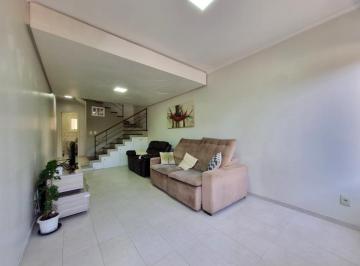182387_i6H34Z1A59J554ONsr_18238766046eb032db6.jpg · Casa em Condomínio, com sótao,  3 quartos, 1 suite e vaga de garagem no bairro Teresópolis