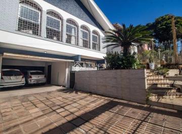 Casa · 250m² · 3 Quartos · 3 Vagas · Linda casa 250m² ,4 quartos, 1suite, 3 banheiros, garagem 3 Carros