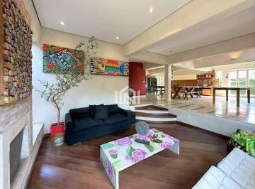 Casa à venda no Jardim Passargada A - Sala com lareira · Casa à venda - na Granja Viana
