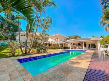 Casa a venda no condominio Bosque do Vianna - Area de lazer com piscina · Casa à venda - na Granja Viana