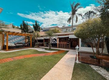 casa a venda no condominio raizes granja viana - quintal · Casa à venda - na Granja Viana