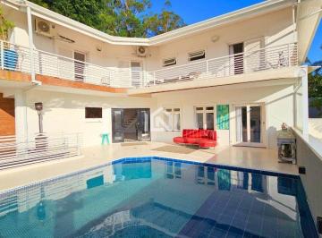 Casa a venda no Condomínio São Paulo II - Piscina · Casa à venda - na Granja Viana