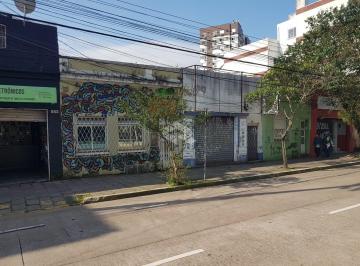 437840_iXk2733e887284jz4I3c_43784065171d7725144.jpg · Casa com terreno na Cidade Baixa
