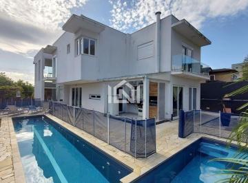 casa a venda no golf village · Casa à venda - na Granja Viana