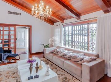 Casa com 4 dormitórios no Três Figueiras (5) · casa para familia toda nos 3 figueiras,  uma quadra do colégio Farroupilha