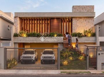 Casa · 158m² · 3 Quartos · 2 Vagas · Casa 3 dormitórios sendo 1 suíte e 1 suíte americana Bairro Vila Nova Novo Hamburgo