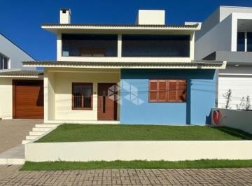 Casa · 243m² · 3 Quartos · 2 Vagas · Casa sobrado de 03 dormitórios com suite à venda no bairro Camobi em Santa Maria