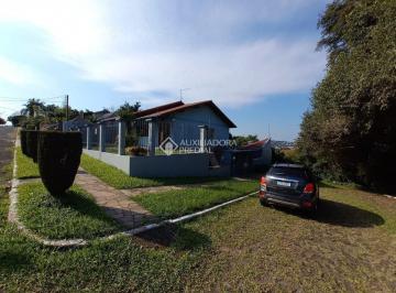 Casa · 202m² · 3 Quartos · 2 Vagas · Excelente Residência nos altos de Hamburgo Velho