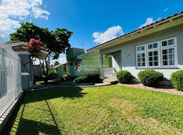 Casa · 225m² · 3 Quartos · 3 Vagas · Casa no bairro Petrópolis com 3 quartos