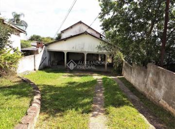 Casa · 230m² · 4 Quartos · 4 Vagas · Casa com 04 dormitórios, 02 suítes, cozinha, varanda, ampla, bem ventilada, terreno com ótima metr