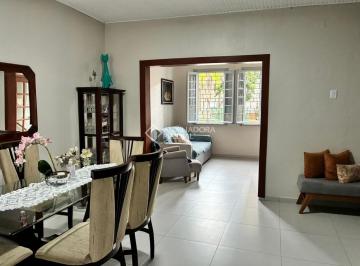 Casa · 100m² · 3 Quartos · Casa reformada com pátio esquina com Av São Pedro. Aceita permuta por apartamento!