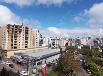 381339_iGc21Jyg37_38133962f116d6c98f4.jpg · Apartamento com 3 quartos e duas suítes e 3 garagens escrituradas
