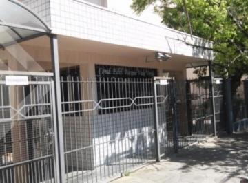 01 · Apartamento 02 quartos com vaga de estacionamento.