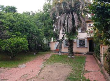 Casa · 110m² · 6 Quartos · 2 Vagas · SOBRADO AMPLO COM ENTRADA INDEPENDENTE, TERRENO 620m²