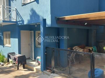 380131_i770c7z5n1avlaLo_38013162e0314597e9b.jpg · Casa com 3 dormitórios e garagem na Vila Nova