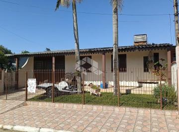468137_i6z8TZ8hY5zPj_468137652ef2e21917a.jpg · Casa ampla com churrasqueira, jardim, gradeada, garagem para 3 carros, 3 dormitórios