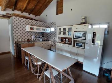 607945_iZ99684I645hY2Zh6_6079456691467e13f78.jpg · TERRENO COM CASA NO BAIRRO POTECAS - SÃO JOSÉ/SC