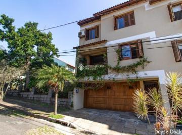 393077_iXGG5Hw0_393077637e4db596e49.jpg · CASA À VENDA COM 3 QUARTOS, SENDO 1 SUÍTE COM 4 VAGAS DE GARAGEM
