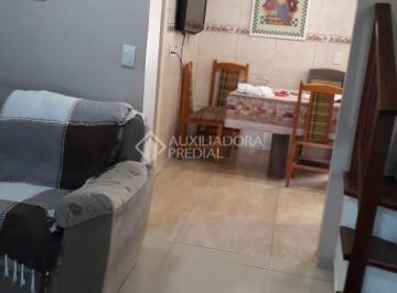 306627_i2OLr5bzan1_3066275ddb4ac0b4555.jpg · Ampla Residência com Piscina, próximo a Protásio Alves.
