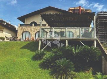 614961_i583VL79s_61496166b69dad1cd66.jpg · Casa frente Mar Piçarras em terreno de 1.102m2 com 6 suítes, 450m2 de área construída.