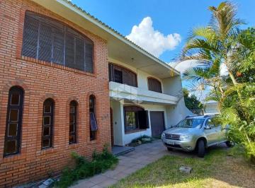 320775_iQnRX_320775643705267c3dd.jpg · Casa sobrado com 5 dormitórios, sala de estar e jantar, aceita financiamento, no Bairro Nossa Senhor