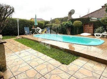 610152_imhwhq7_61015266a3f9e9daf5d.jpg · Casa com amplo pátio e piscina no Santa Tereza