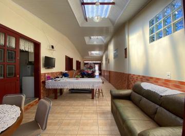 253649_in742WH93up7_253649636417c9c4cd6.jpg · Casa plana com 4 dormitórios, sendo 01 suíte, Canoas/Bairro Niterói