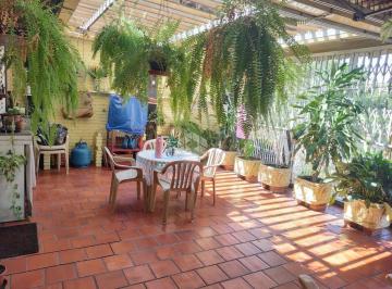 aréa extena coberta superior · Casa à venda com 3 quartos, 257m² Jardim Sabára