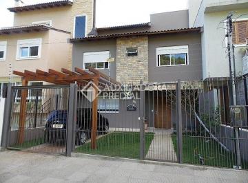 01 · Casa de 3 quartos no bairro Guarujá.