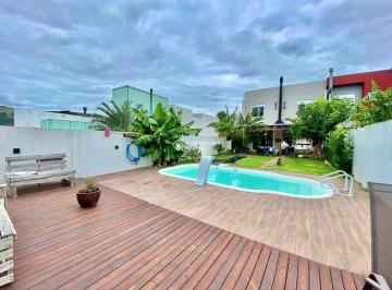 303212_iqPHh8E1TK306i82w8w7Z_30321264300210d7880.jpg · LIBERDADE E CONEXÃO COM A NATUREZA, EM UMA CASA ESPECIAL!