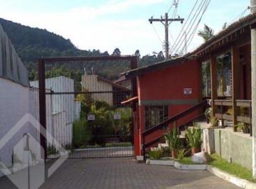 131611_iauxiliad131611_145501.jpg · Casa em condomínio no bairro Guarujá.