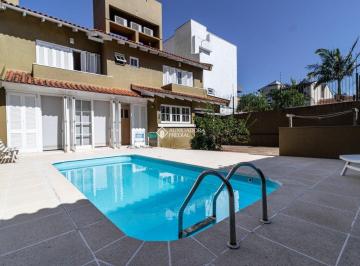 Casa · 276m² · 3 Quartos · 4 Vagas · Casa/Sobrado com 3 suites, 2 salas amplas, 4 vagas 275m²