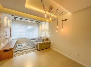 Apartamento · 66m² · 2 Quartos · 1 Vaga ·
Encantador 😍
-02 dormitórios;
-01 banheiro social;
-Sacada fec