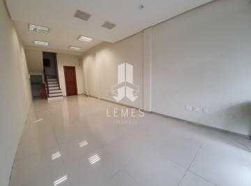 Comercial ·
Excelente Sala comercial com ótima localização;
Medindo aproximadamente 90 mt²;