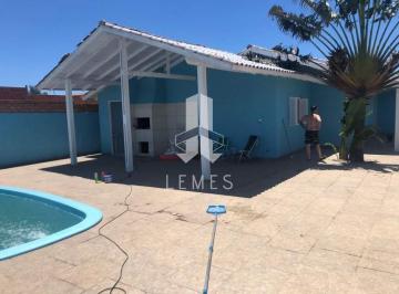 Casa · 3 Quartos · 
                    Ampla casa  na praia de Nova Tramandaí
Próximo a lagoa.
* 03 dormitórios sendo 