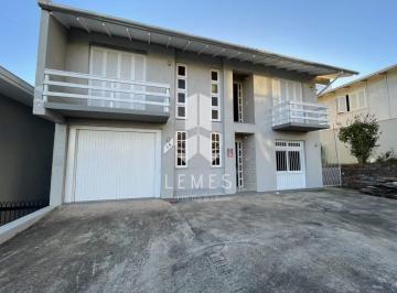 Casa · 195m² · 3 Quartos · 1 Vaga · 
                    ÓTIMA CASA COM 2 ANDARES, POSSIBILIDADE PARA FAZER DUAS MORADIAS, COMPOSTA POR: