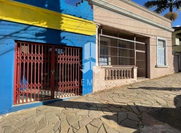 Casa · 450m² · 
                    EXCELENTE INVESTIMENTO 
Casa Comercial com tereno amplo no Centro da Cidade.
  