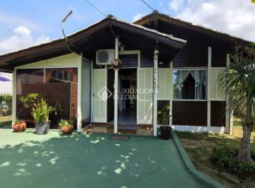 Casa · 100m² · 5 Quartos · 2 Vagas · Casa à Venda - Localização Privilegiada a 450 metros da Praia