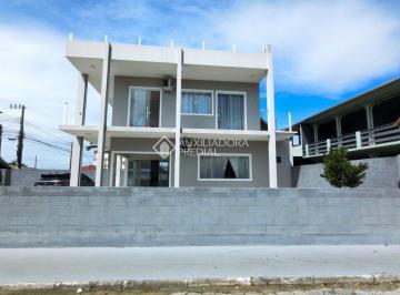 Casa · 190m² · 4 Quartos · 3 Vagas · Casa com linda vista para o Mar!