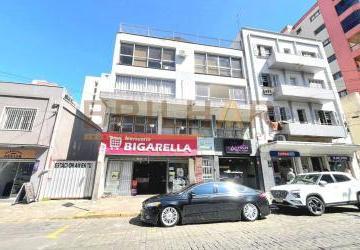 813881766037e8356ef11bd47c70e4ac0b477f76.jpg · Sala comercial aérea bairro centro