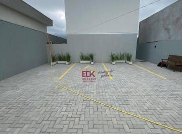 b3107c8eb6d3cbd51d394ceec4a1031a40bfa1cb · Villagio em Botujuru