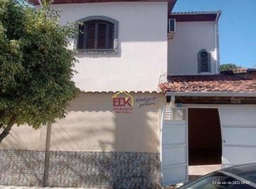 31c16f7a8e151422e3853a80e3715ed0227e5de7 · Sobrado com 3 dormitórios à venda, 196 m² por R$ 500.000,00 - Vila Nunes - Lorena/SP