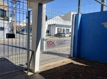 4b1018135ef1befdb5391d966fe30b85d916e825 · Casa com 2 dormitórios à venda por R$ 400.000,00 - Centro - Taubaté/SP
