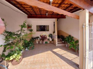 caabf123bff7863b1fafc6ee6e373deac28cbf76 · Sobrado com 4 dormitórios à venda, 100 m² por R$ 300.000,00 - Triângulo - Pindamonhangaba/SP