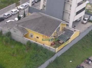 bac65b8bd889198e43f7e2f35f411bfce10b47e1 · Casa com 3 dormitórios para alugar, 300 m² por R$ 7.585,00/mês - Lavadouro de Areia - Taubaté/SP