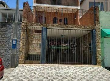 e114e54dfc4527ed0116a8fa99dd99ddaeb2ec3f · Sobrado com 4 dormitórios à venda, 229 m² por R$ 510.000,00 - Centro - Taubaté/SP